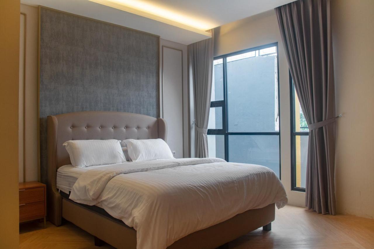 Adotel Jakarta Exterior photo